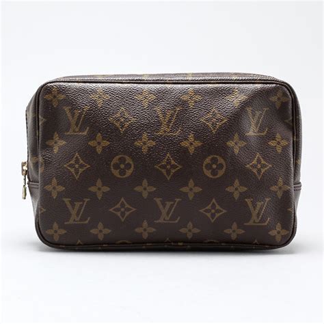 louis vuitton trousse toiletry pouch 23|Louis Vuitton pouch wristlet.